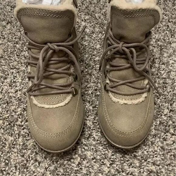 Jellypop Other - JellyPop Wedge Boots for Girls Size 5M New without box